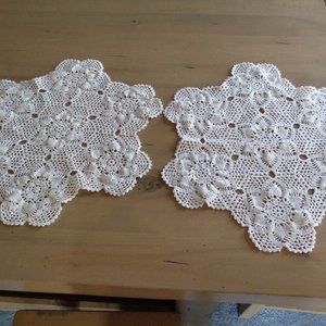 Vintage Crochet Lace Doilies Set of 2 In Excellent Clean Condition Creamy Off WH